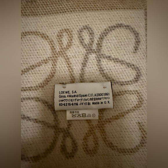 scarf Loewe - Picture 2 of 2